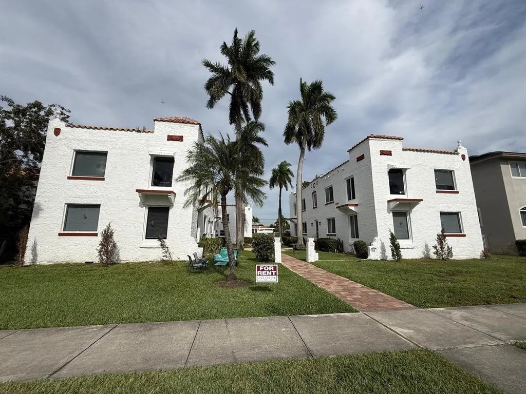 817 Tyler Street # 2, Hollywood, FL 33019 photo 10