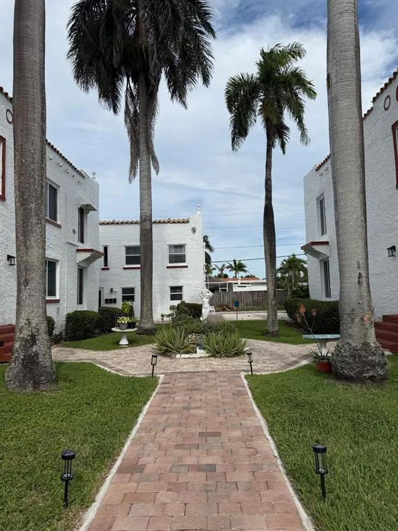 817 Tyler Street # 2, Hollywood, FL 33019 photo 6