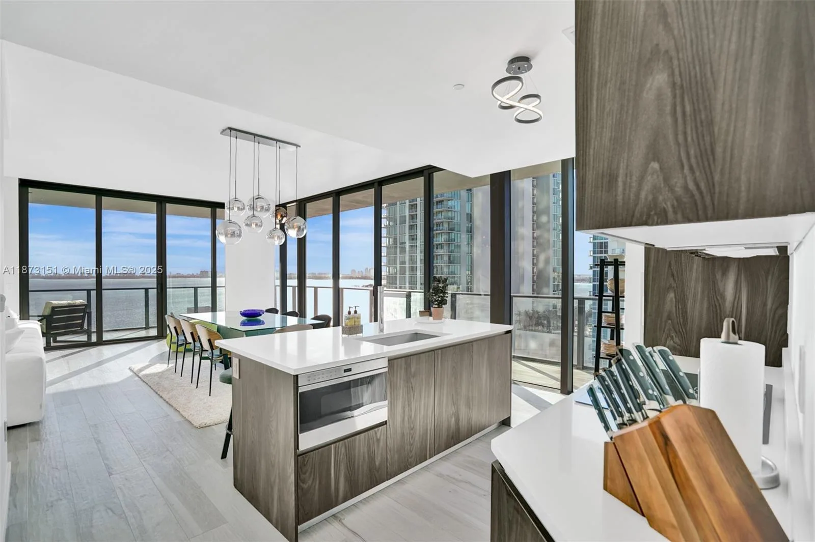 480 NE 31st St # 1401, Miami, FL 33137 photo 6