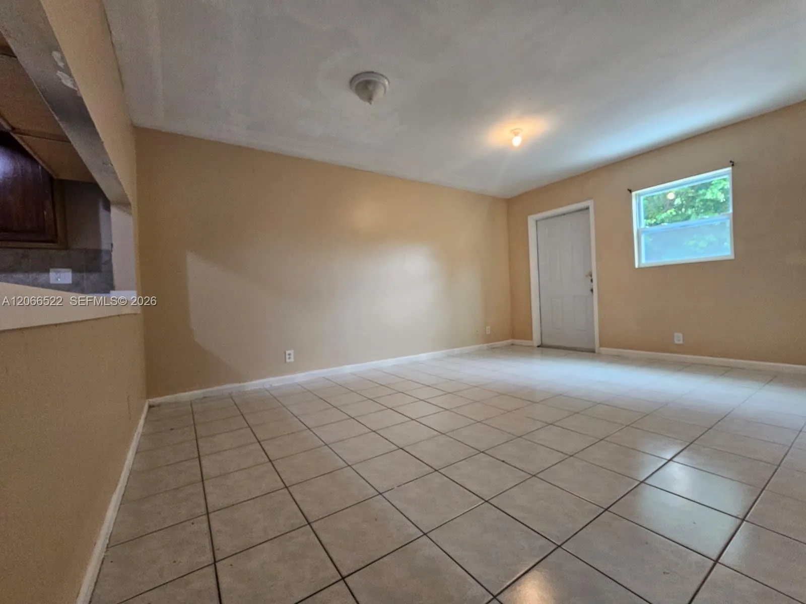 954 SW 74th Ave, North Lauderdale, FL 33068 photo 2
