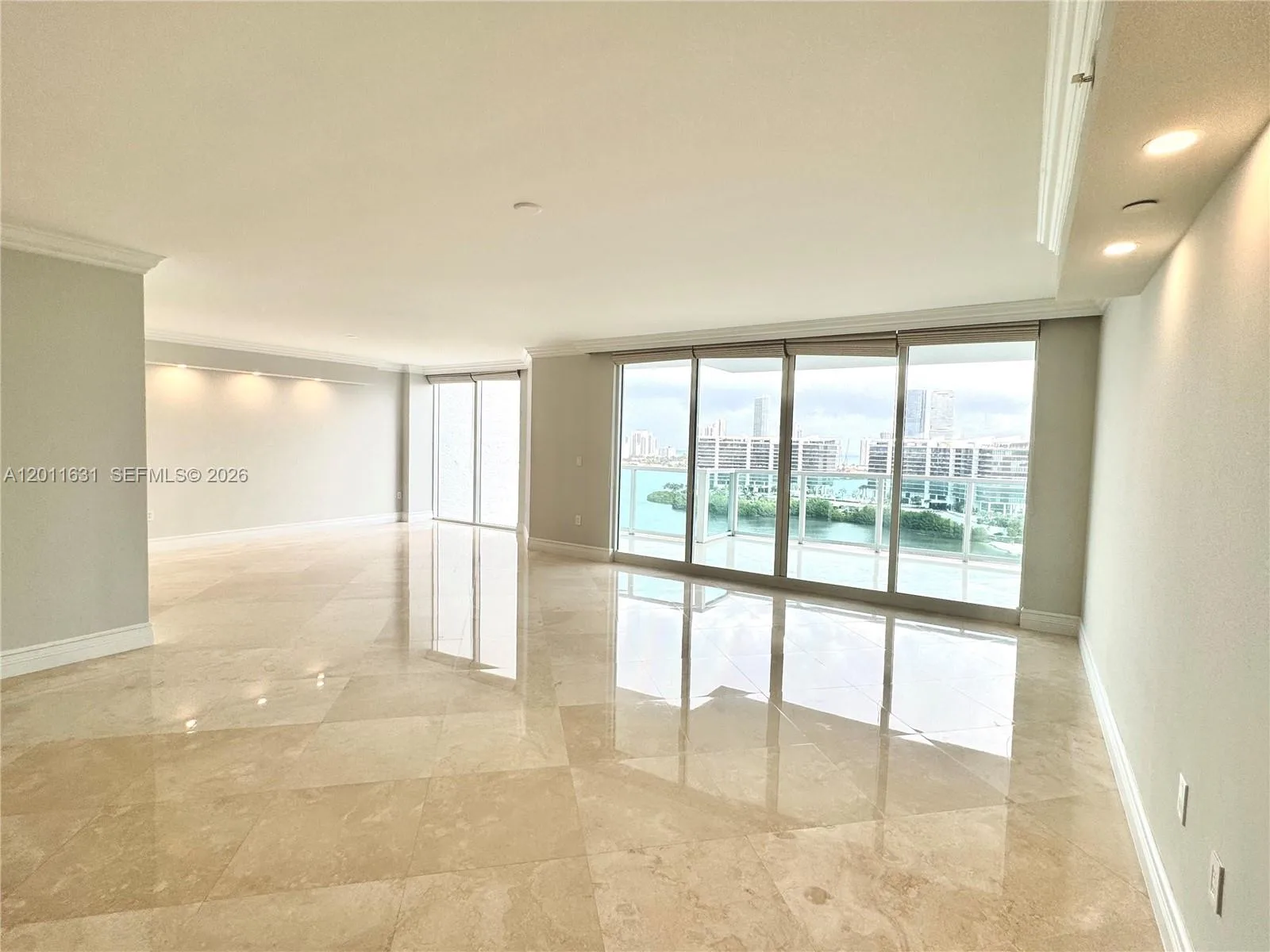 3201 NE 183rd St # 1805, Aventura, FL 33160
