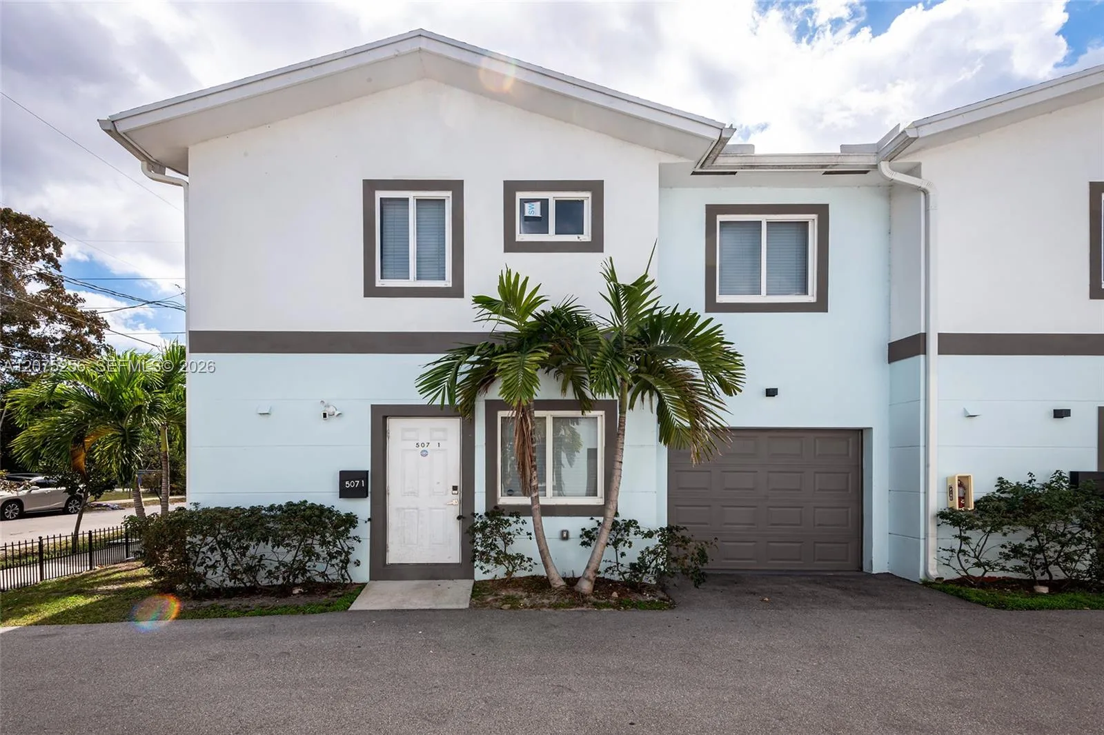 507 NW 8th Ave # 1, Fort Lauderdale, FL 33311 photo 2