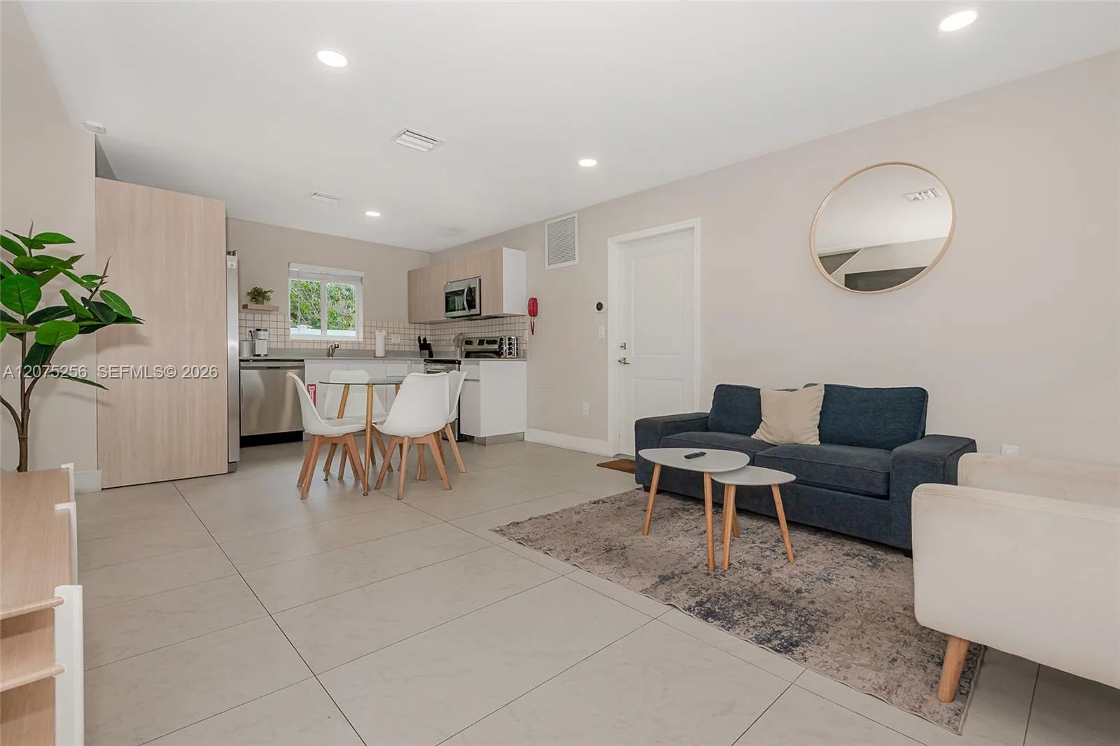 507 NW 8th Ave # 1, Fort Lauderdale, FL 33311 photo 3