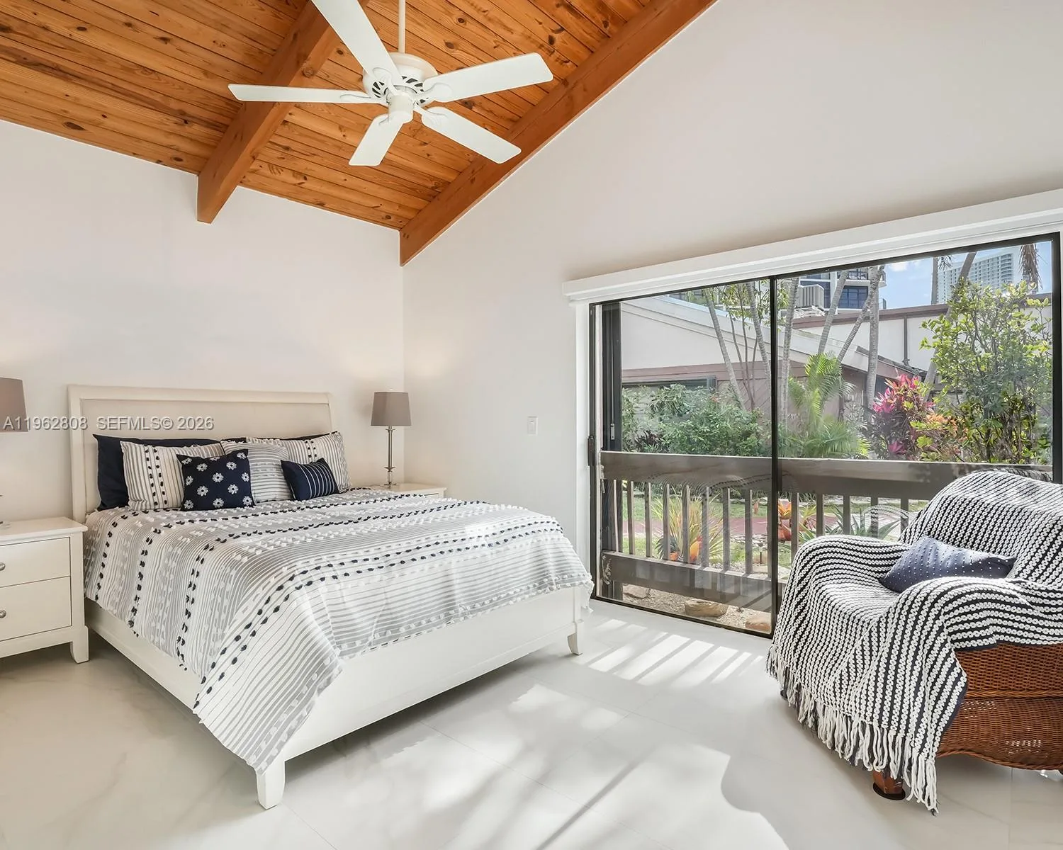 413 Leslie Dr, Hallandale Beach, FL 33009 photo 5