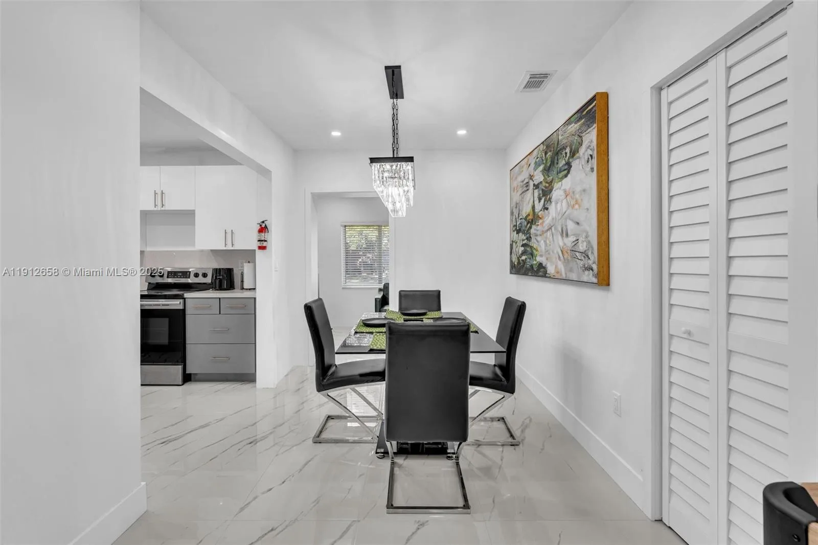 797 NW 35th St, Miami, FL 33127 photo 8