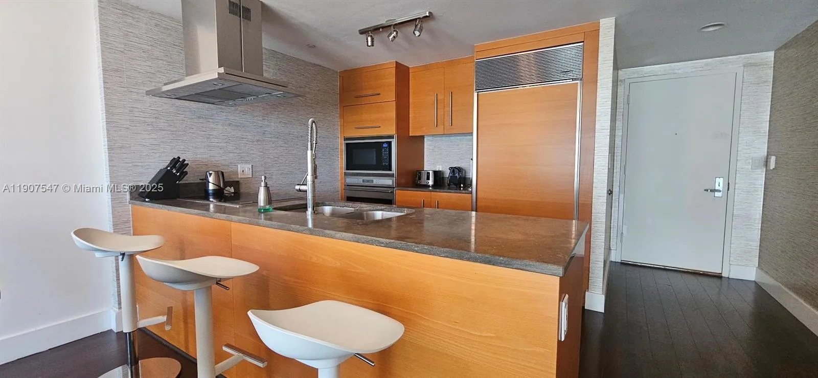 495 BRICKELL AVE # 1109, Miami, FL 33131 photo 5