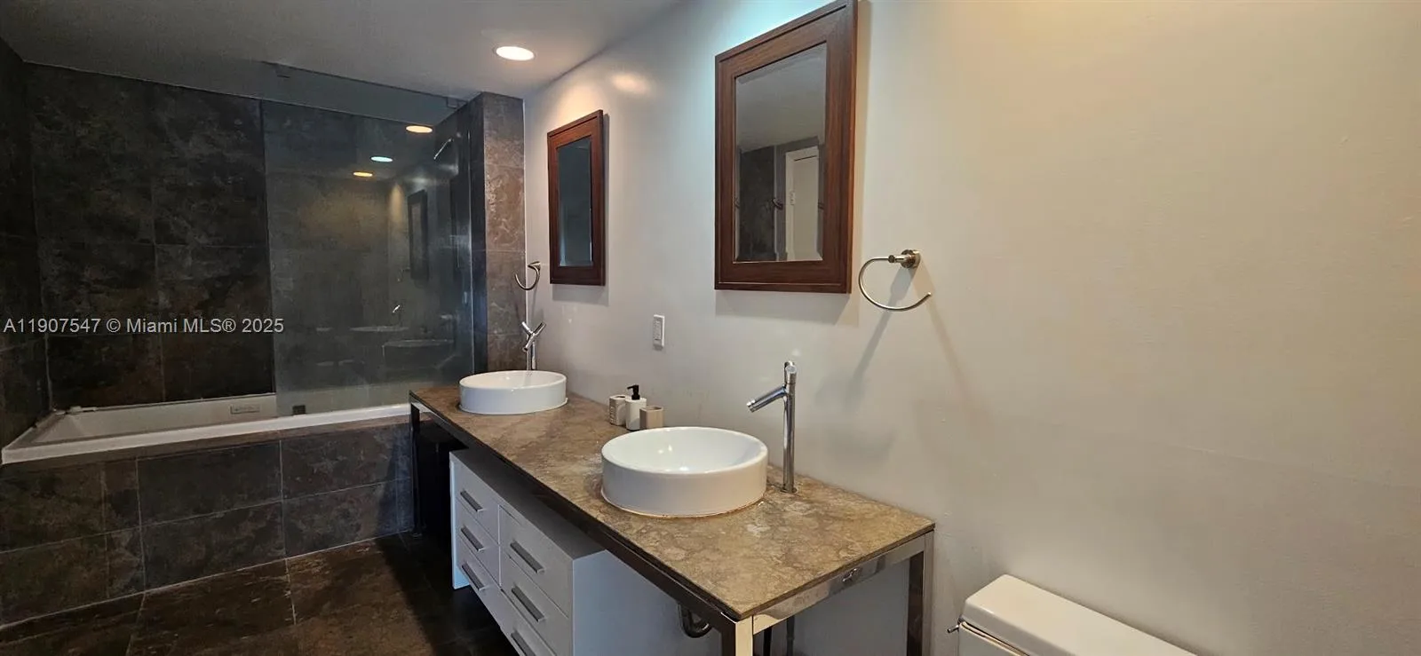 495 BRICKELL AVE # 1109, Miami, FL 33131 photo 8