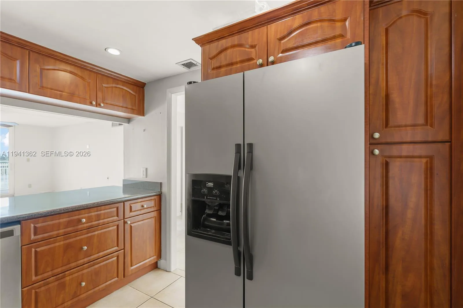 437 Golden Isles Dr # 4D, Hallandale Beach, FL 33009 — zdjęcie 4