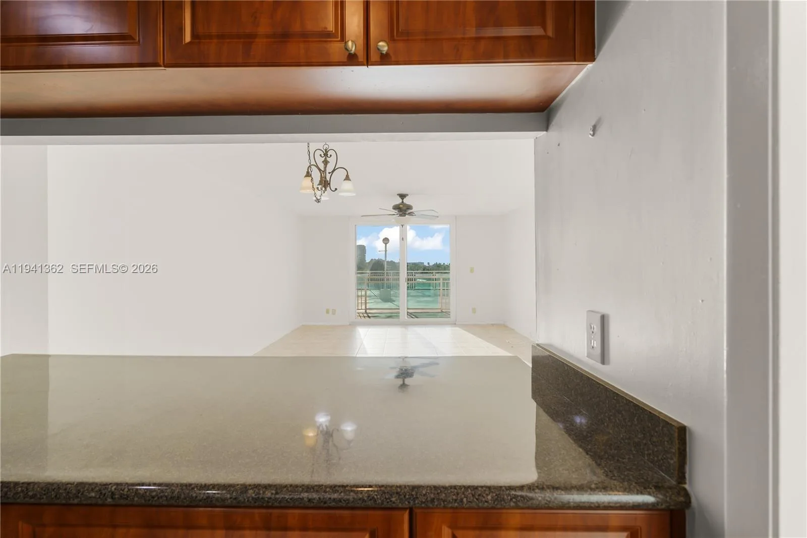 437 Golden Isles Dr # 4D, Hallandale Beach, FL 33009 photo 7