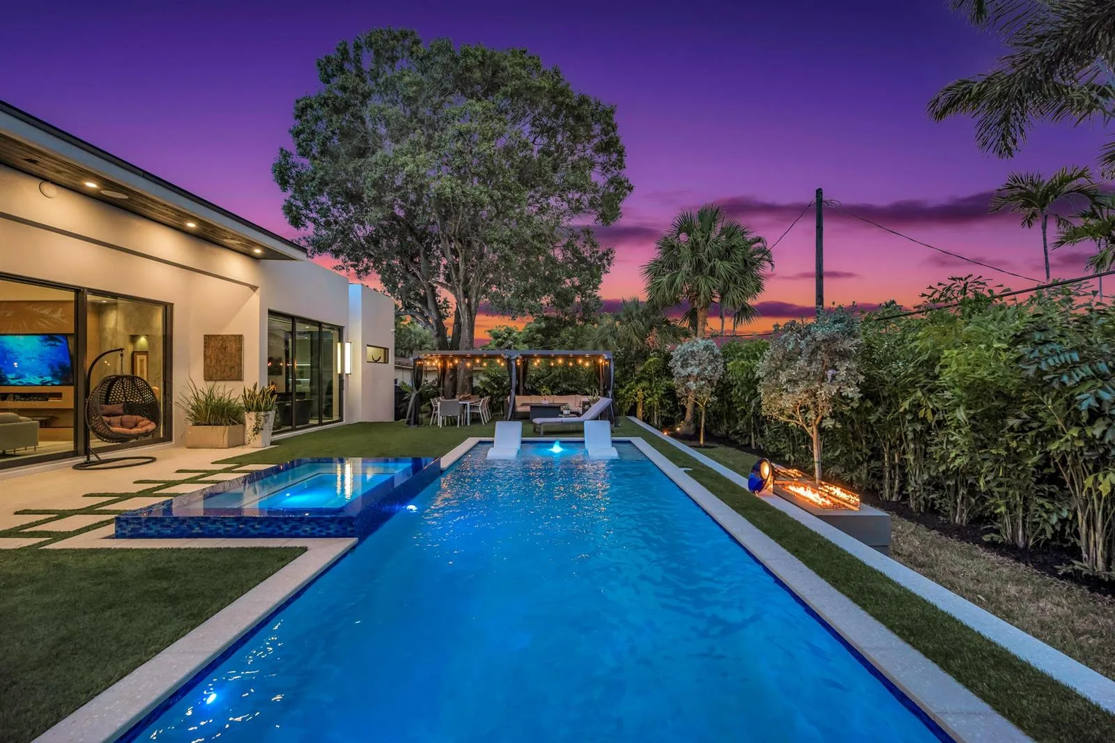 215 NE 28TH Court, Wilton Manors, FL 33334