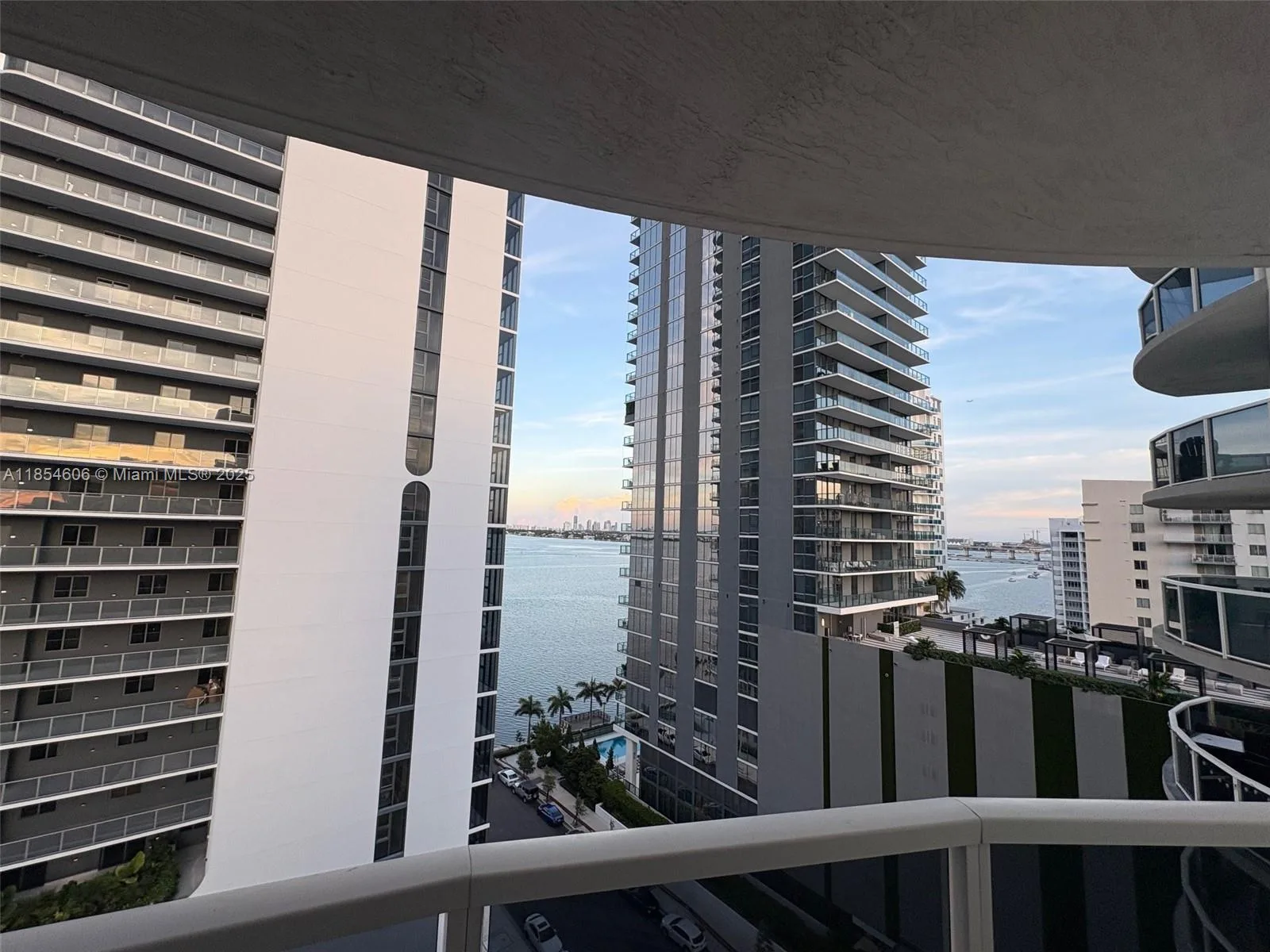 601 NE 23rd St # 1402, Miami, FL 33137 photo 7