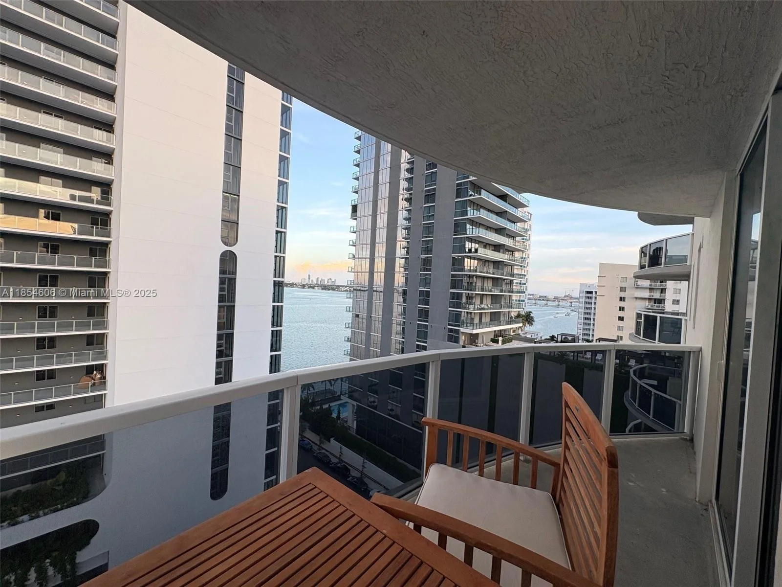 601 NE 23rd St # 1402, Miami, FL 33137 photo 8