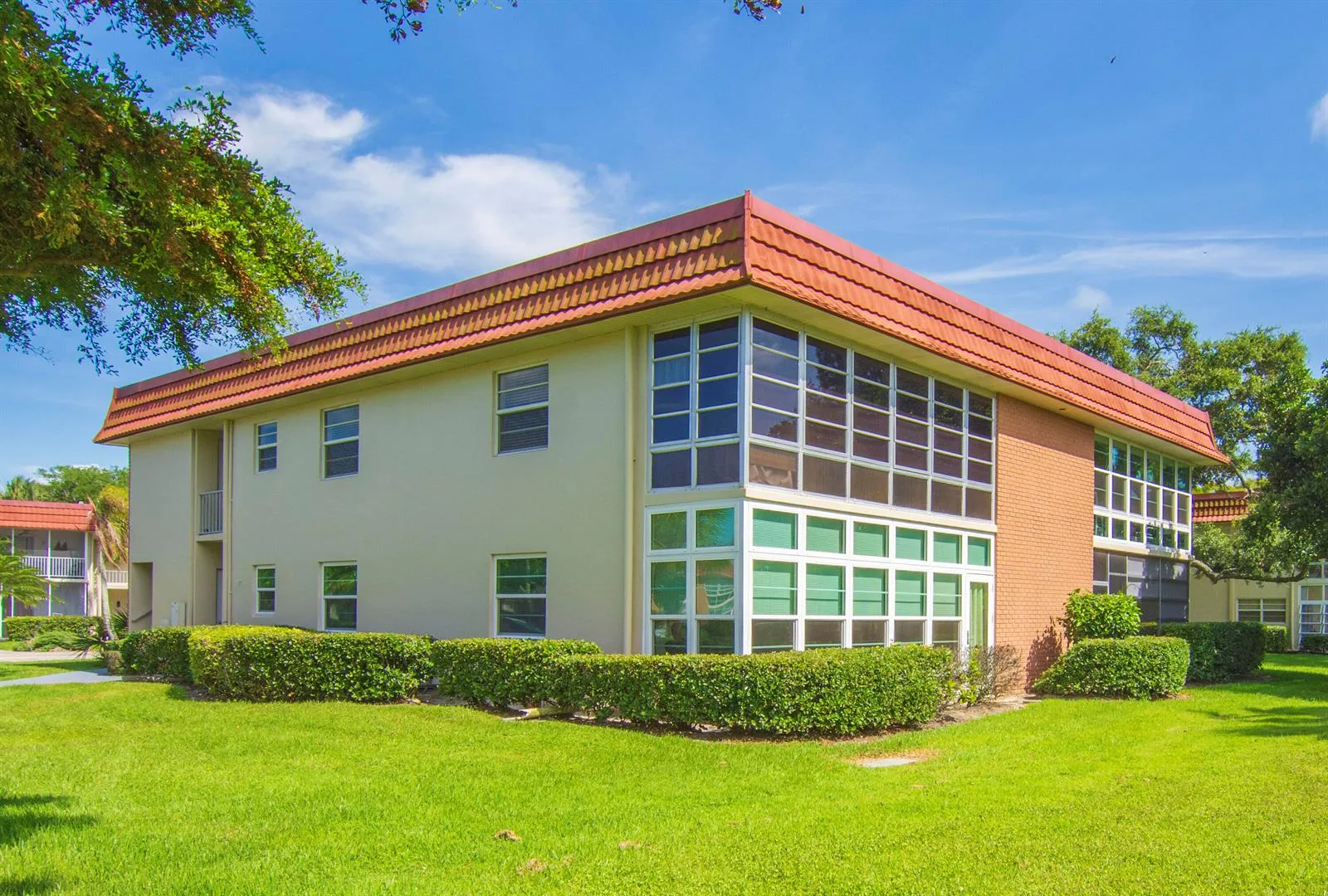 16 Vista Palm Lane # 106, Vero Beach, FL 32962