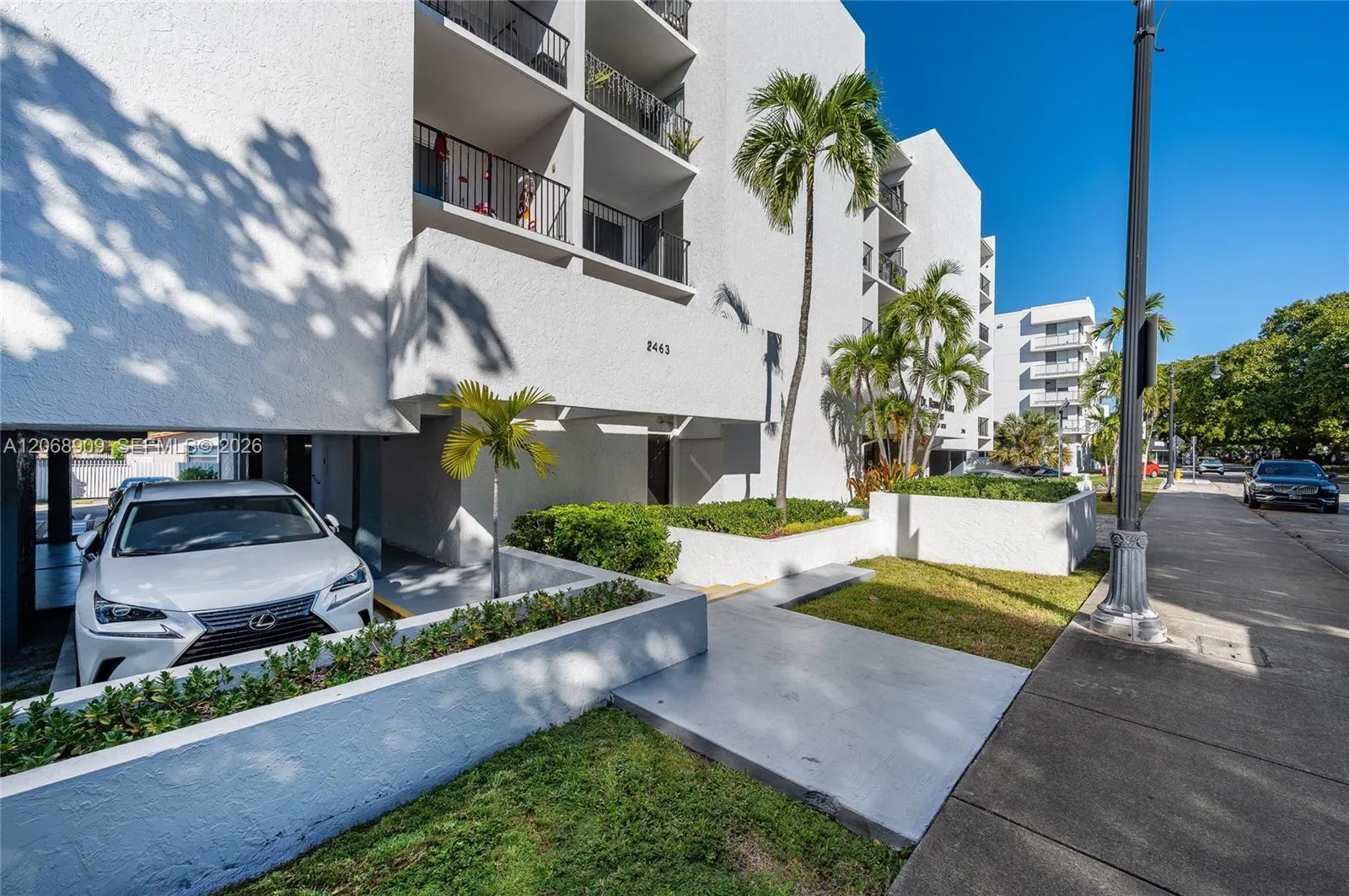 2463 Coral Way # 27, Miami, FL 33145