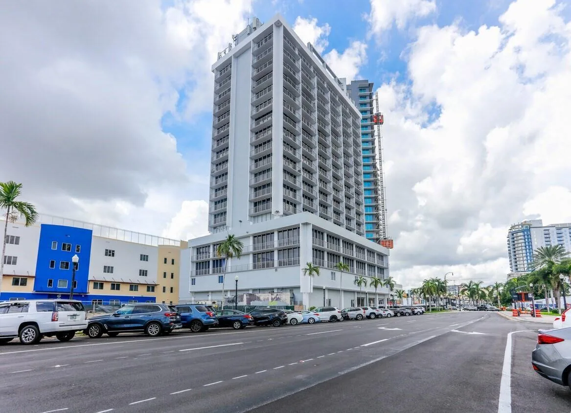 1720 E Harrison Street # 18-A, Hollywood, FL 33020