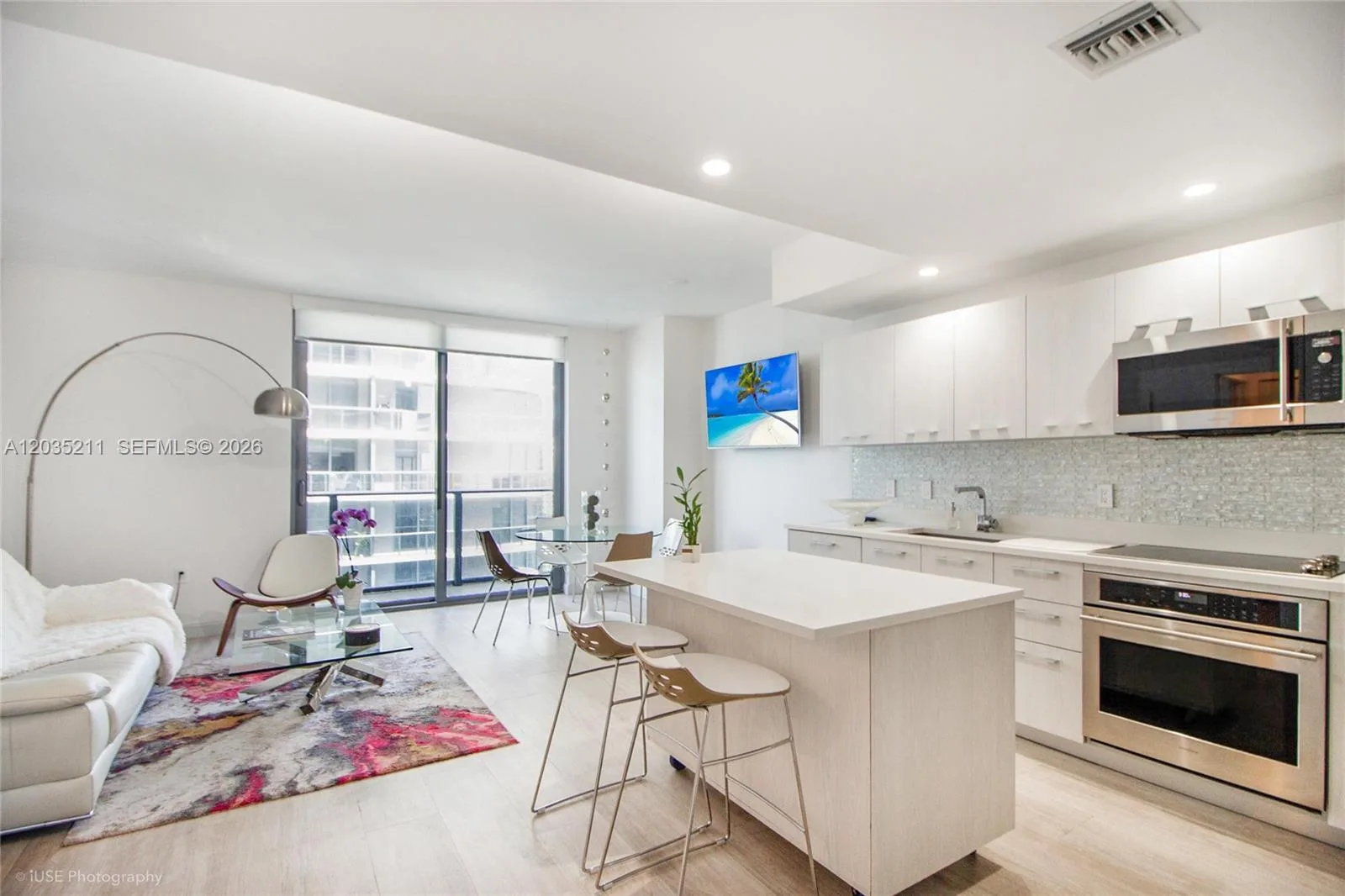 55 SW 9th St # 3802, Miami, FL 33130