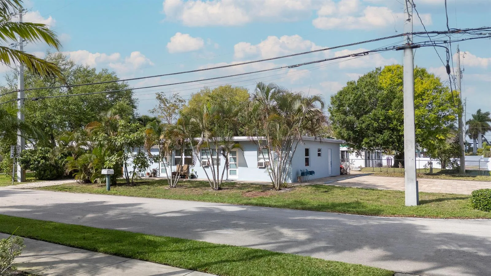 3431 NE 13th Avenue, Oakland Park, FL 33334 photo 2