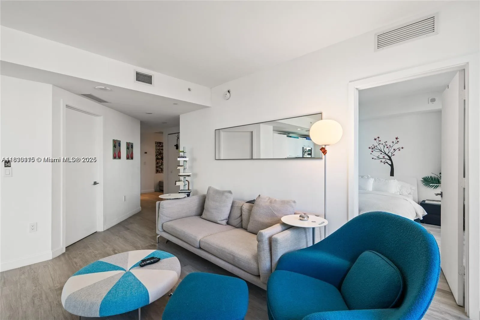 55 SW 9th St # 1801, Miami, FL 33130 photo 8