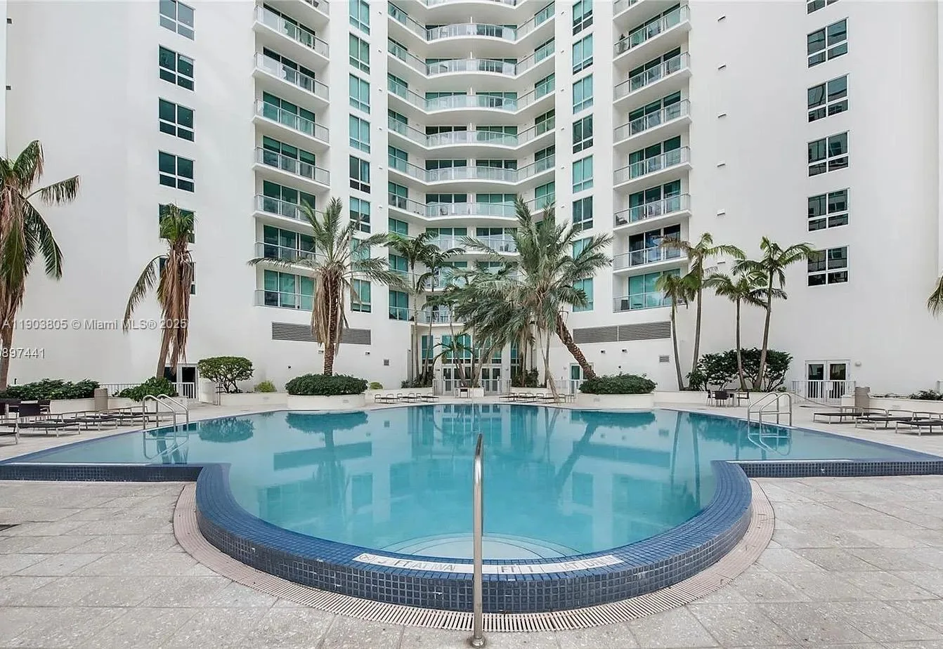 300 S Biscayne Blvd # L-1208, Miami, FL 33131 photo 9