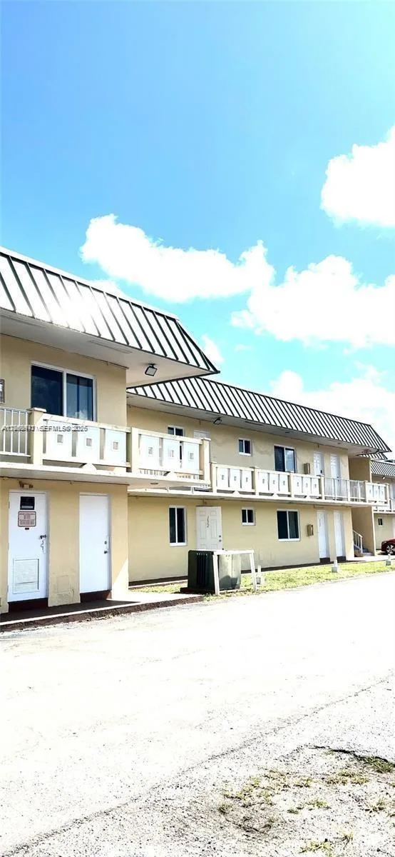 505 NW 177th St # 225, Miami Gardens, FL 33169