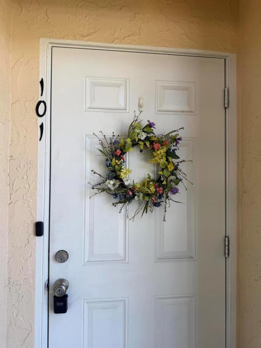 1360 NW 19th Terrace # 101, Delray Beach, FL 33445