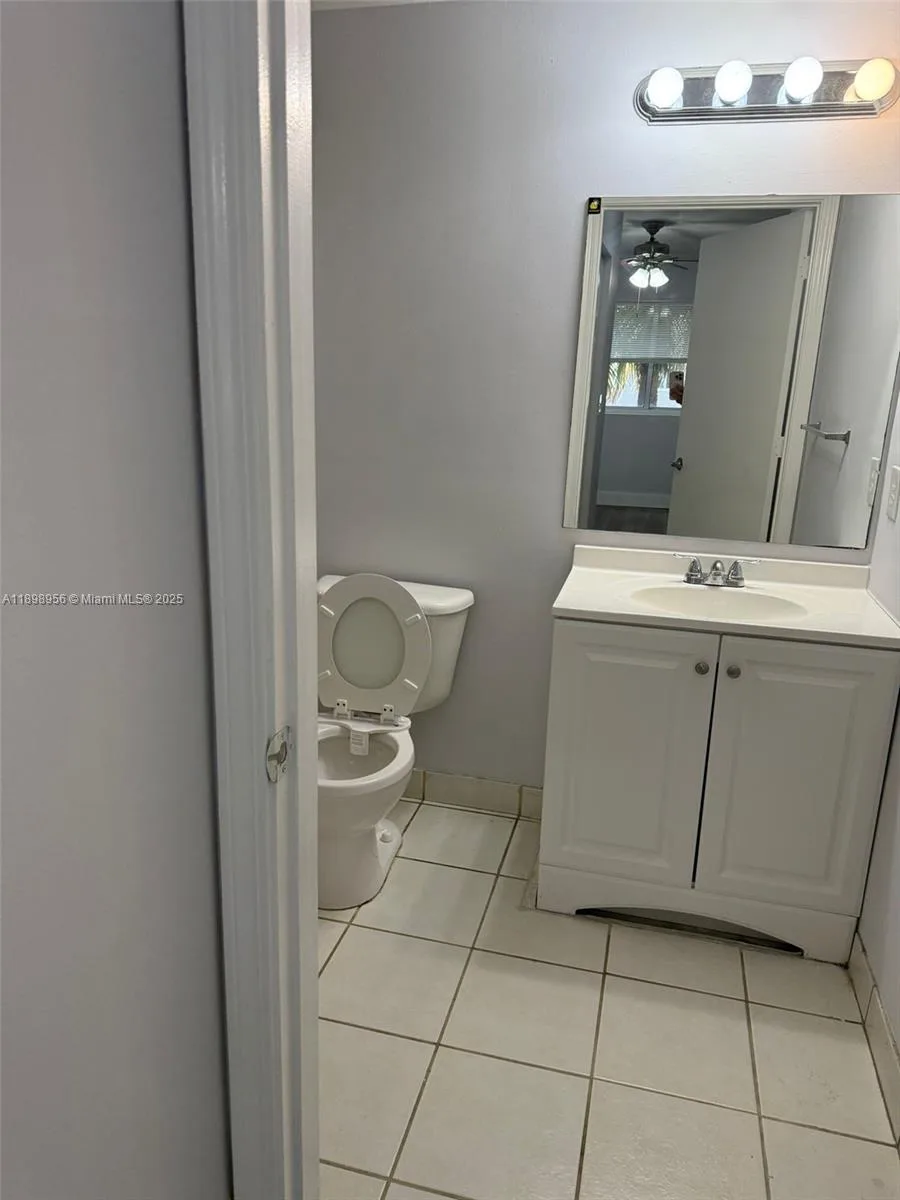 11040 SW 196th St # 211, Cutler Bay, FL 33157 photo 5