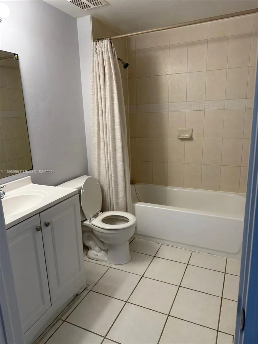 11040 SW 196th St # 211, Cutler Bay, FL 33157 photo 6