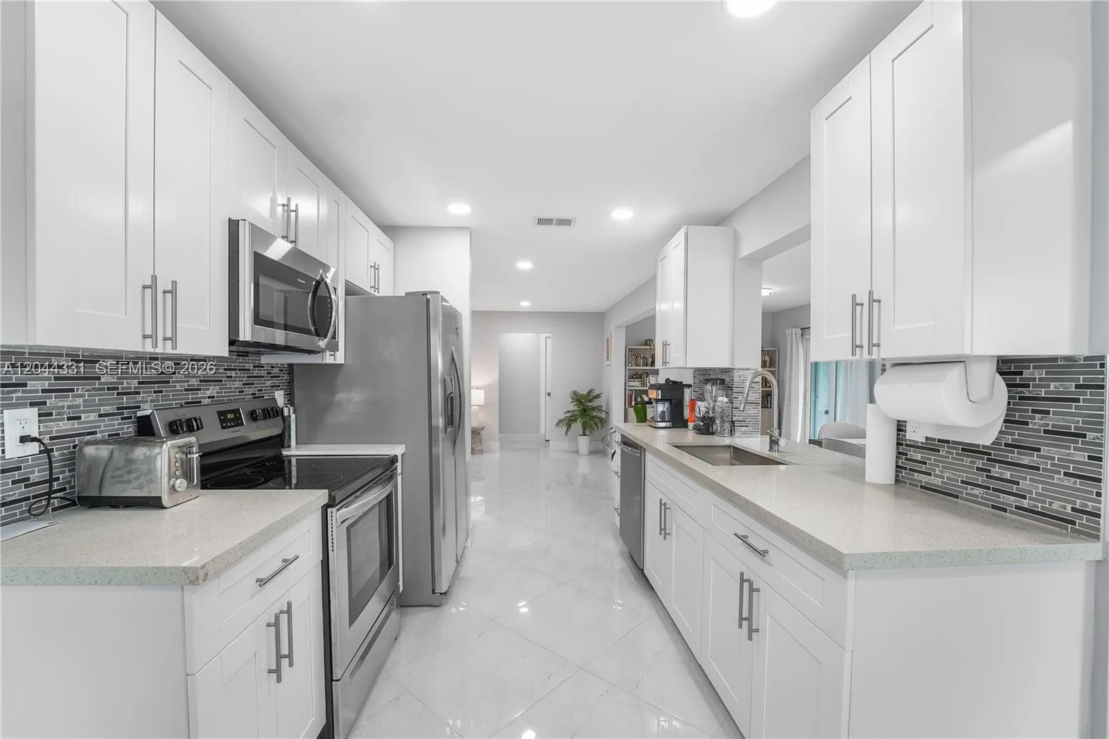 14307 Amapola Dr, Delray Beach, FL 33484 photo 8