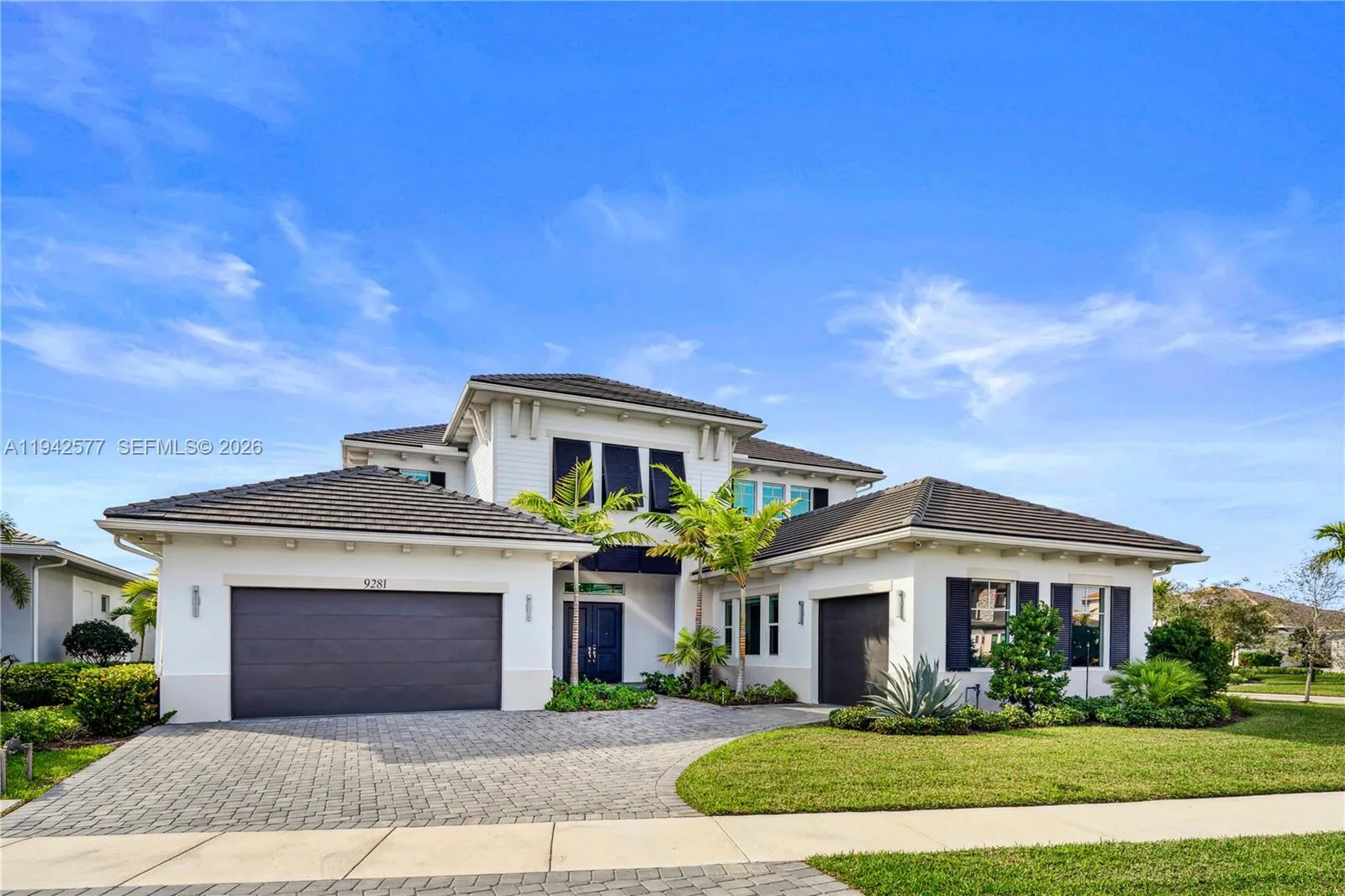 9281 Coral Isles Cir, Palm Beach Gardens, FL 33412
