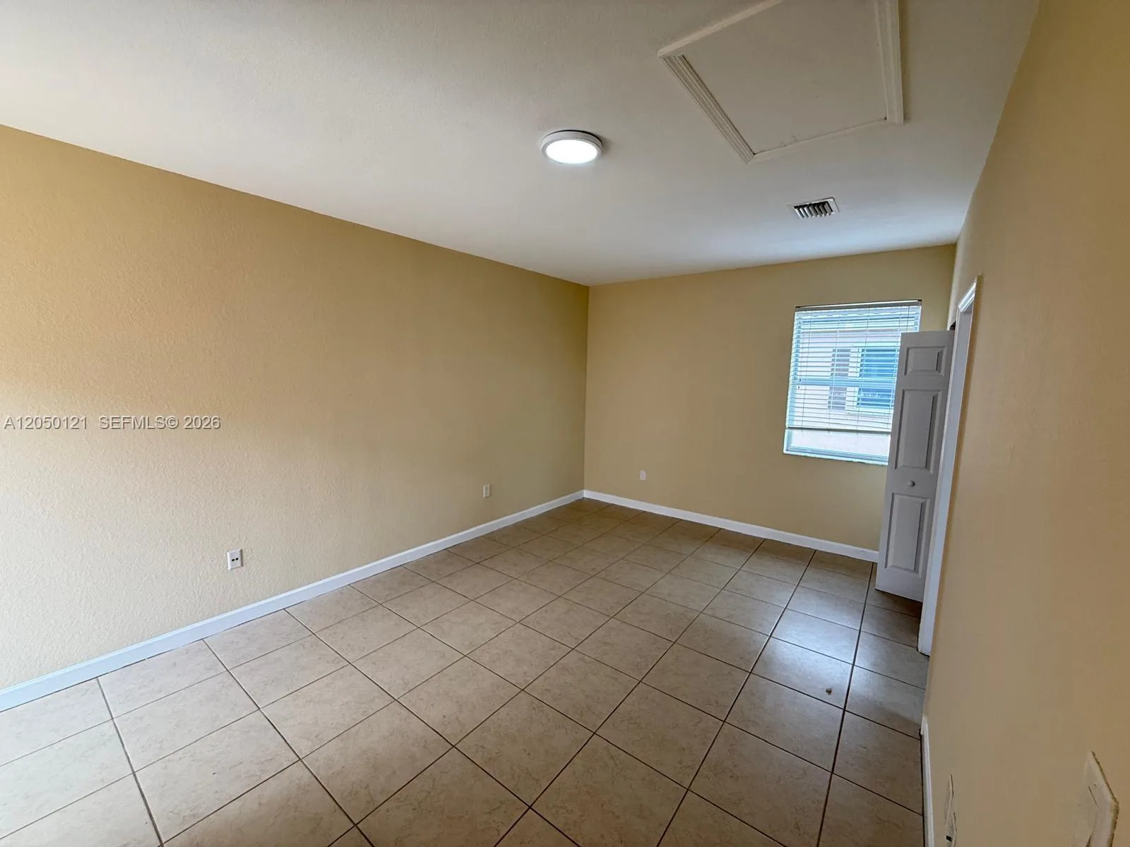 17021 SW 96th St # STUDIO, Miami, FL 33196 photo 3