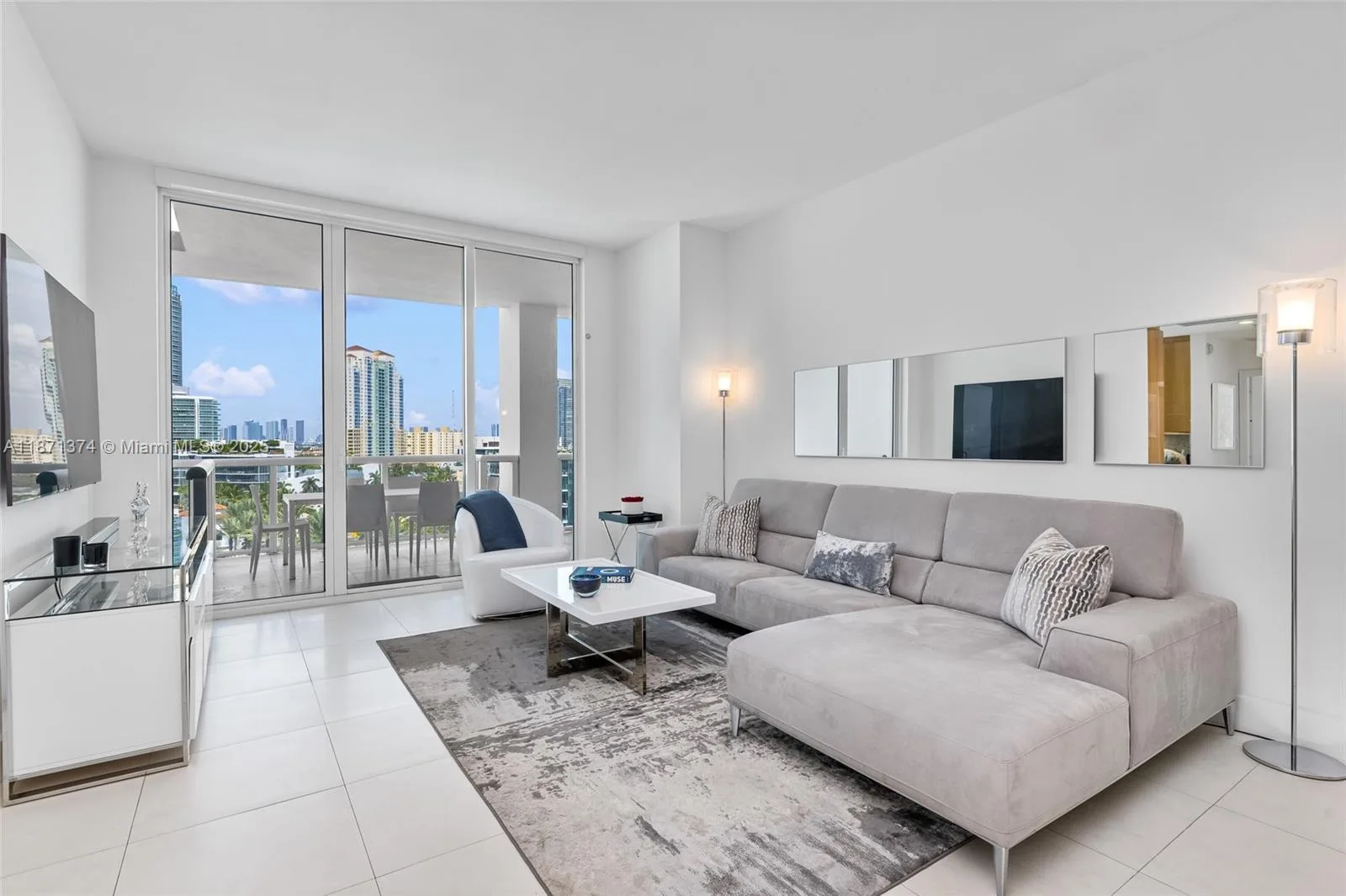50 S Pointe Dr # 1005, Miami Beach, FL 33139