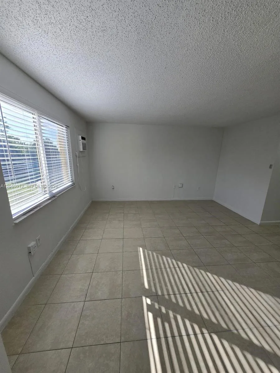 6980 NW 186th St # 3-227A, Hialeah, FL 33015 photo 8
