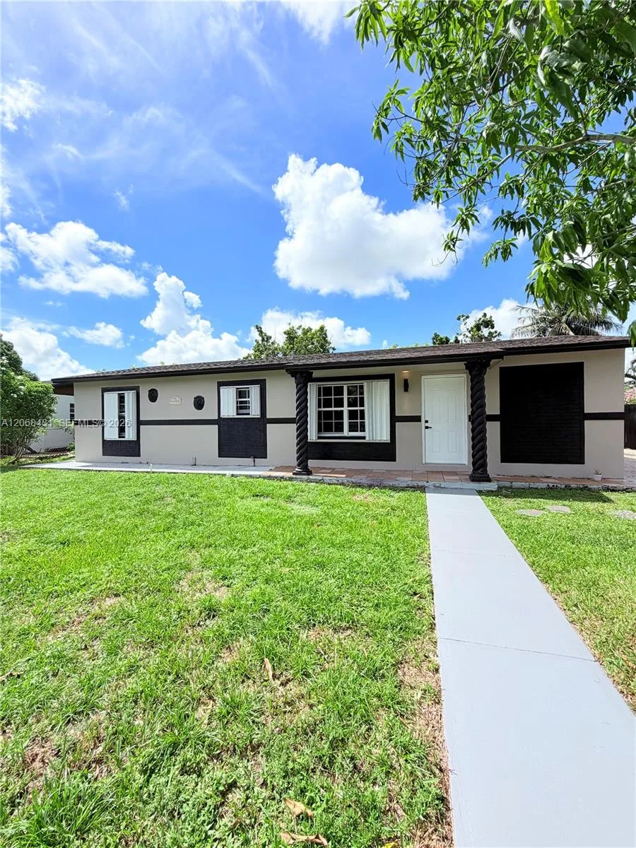 4492 NW 180th St, Miami Gardens, FL 33055 photo 3