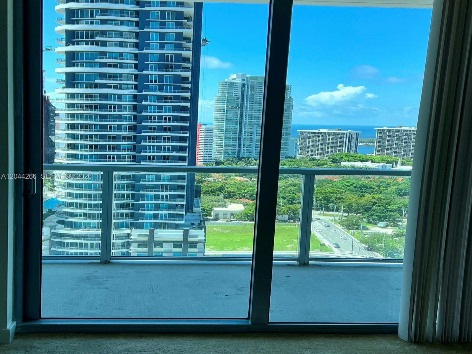 79 SW 12th St # 2905-S, Miami, FL 33130 photo 10