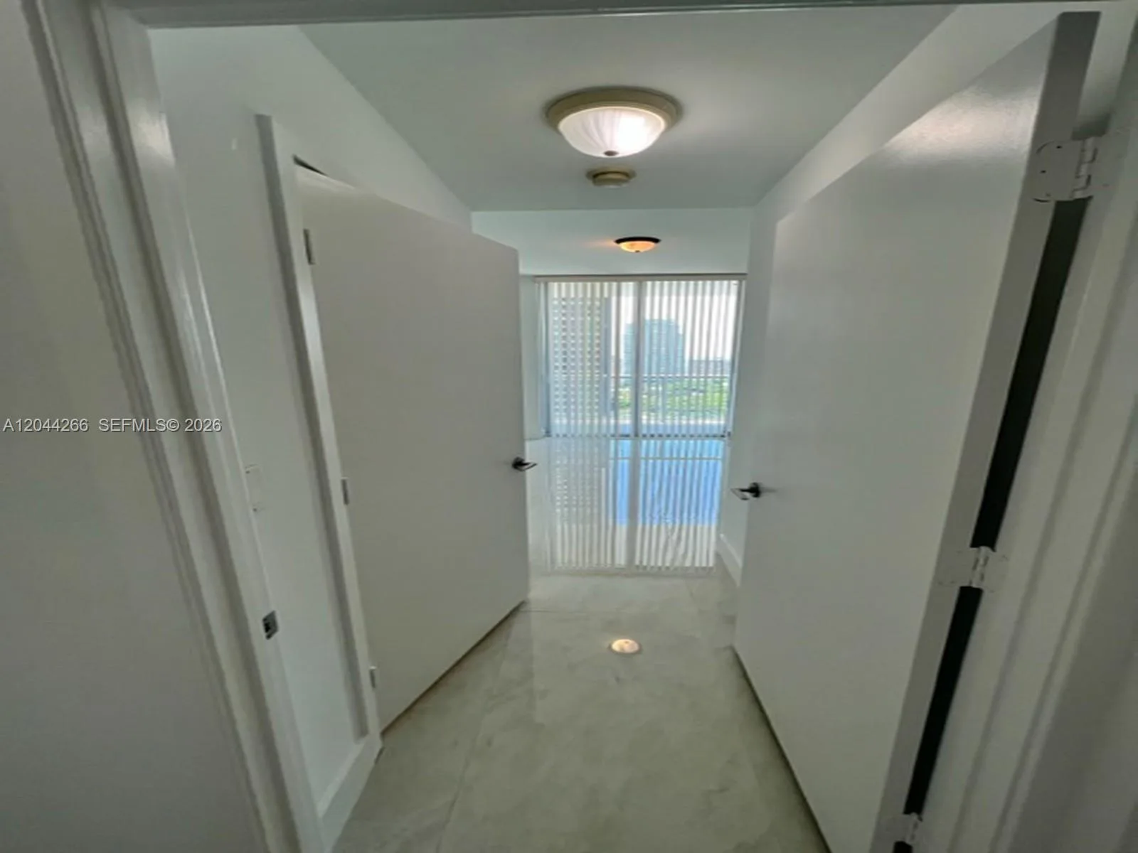 79 SW 12th St # 2905-S, Miami, FL 33130 photo 13