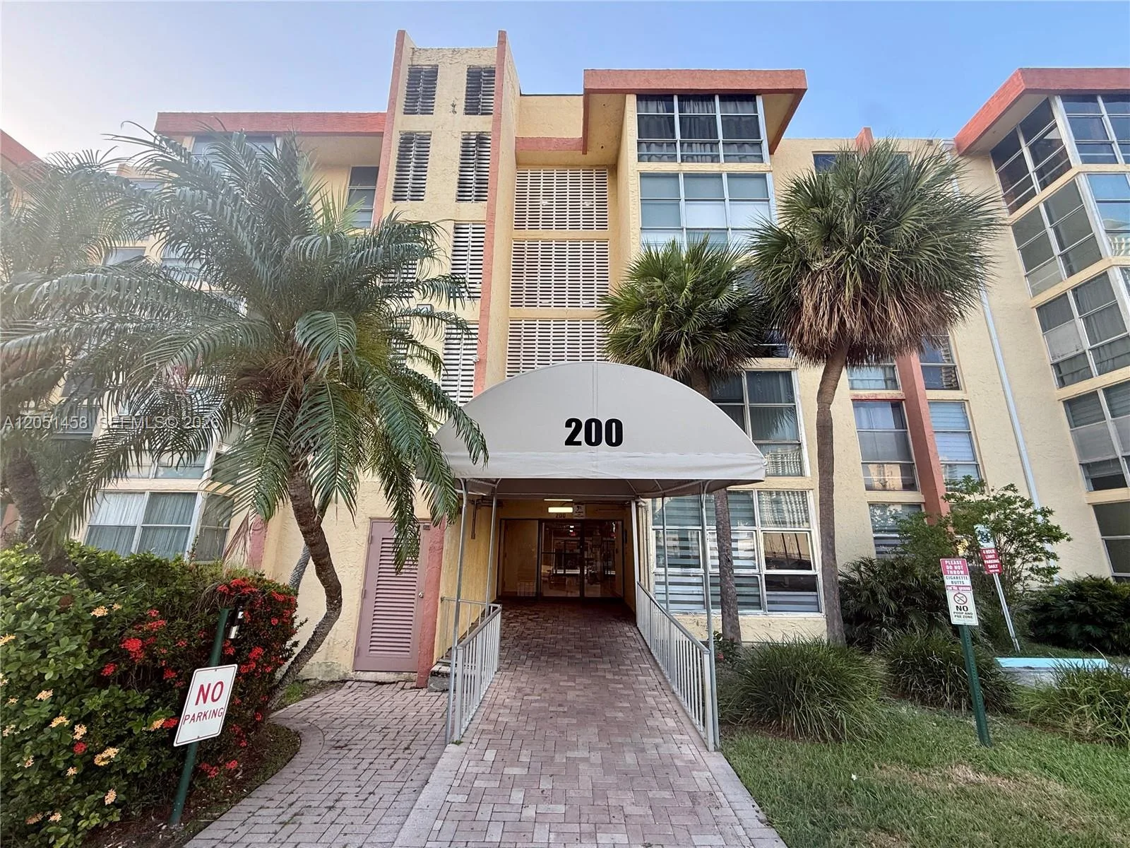 200 172nd St # 416, Sunny Isles Beach, FL 33160