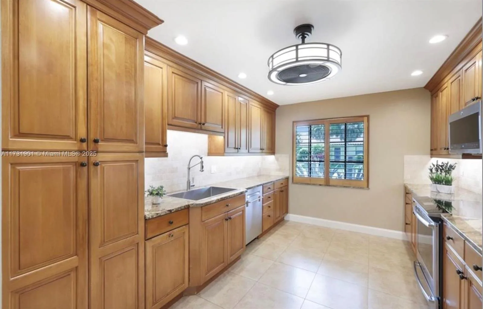 27497 PELICAN RIDGE CIRCLE, Bonita Springs, FL 34135 photo 4