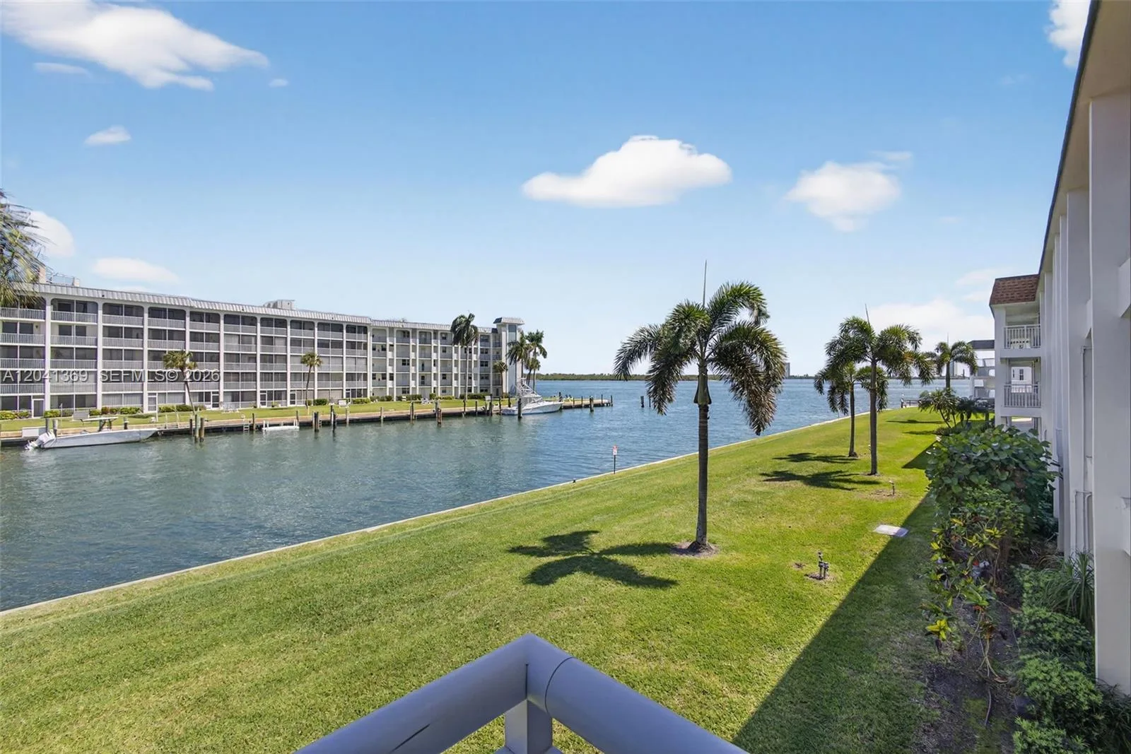 111 Shore Ct # 205, North Palm Beach, FL 33408