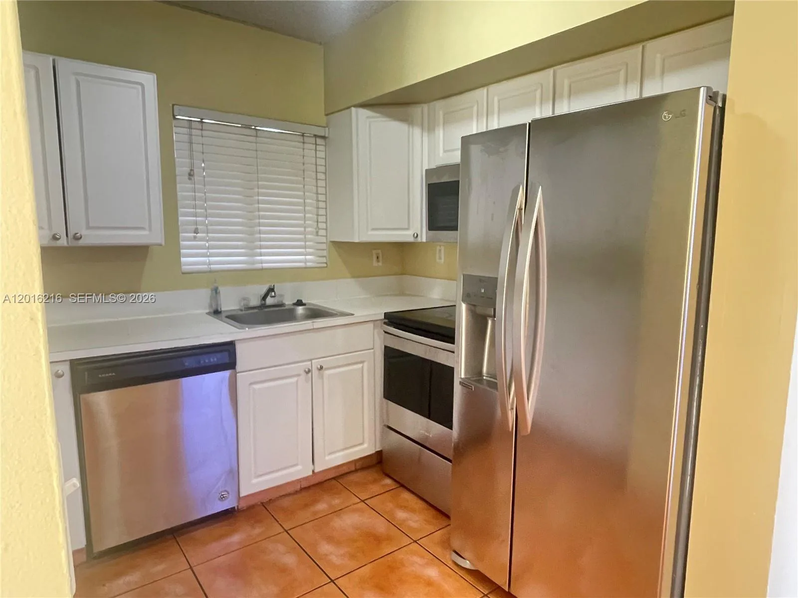 6255 Kendale Lakes Cir # 116, Miami, FL 33183 photo 4