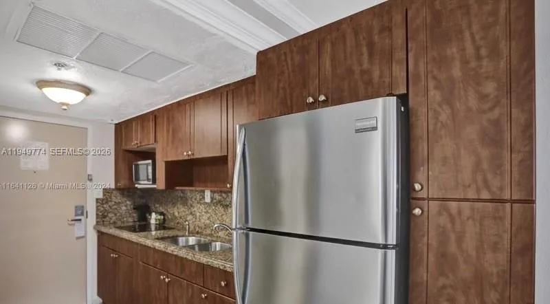 19201 Collins Ave # 422, Sunny Isles Beach, FL 33160 photo 4