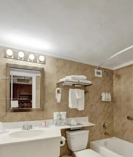 19201 Collins Ave # 422, Sunny Isles Beach, FL 33160 photo 8