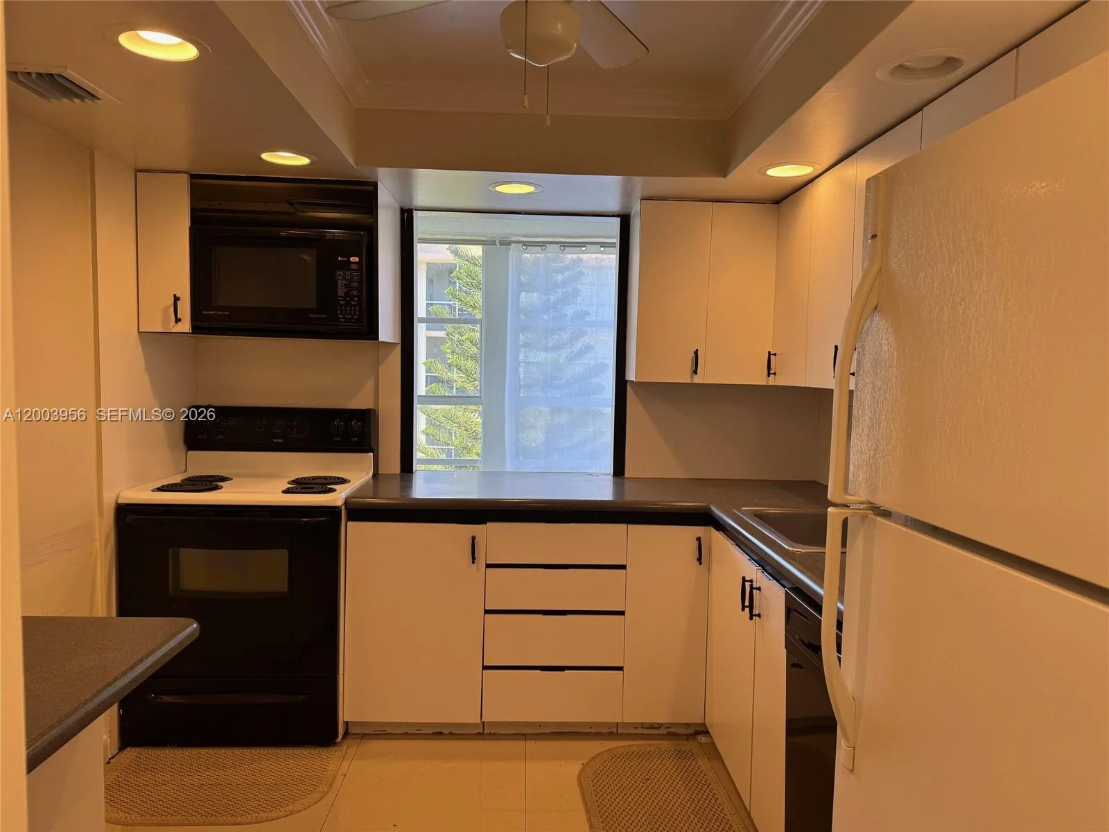 851 Three Islands Blvd # 411, Hallandale Beach, FL 33009 photo 7