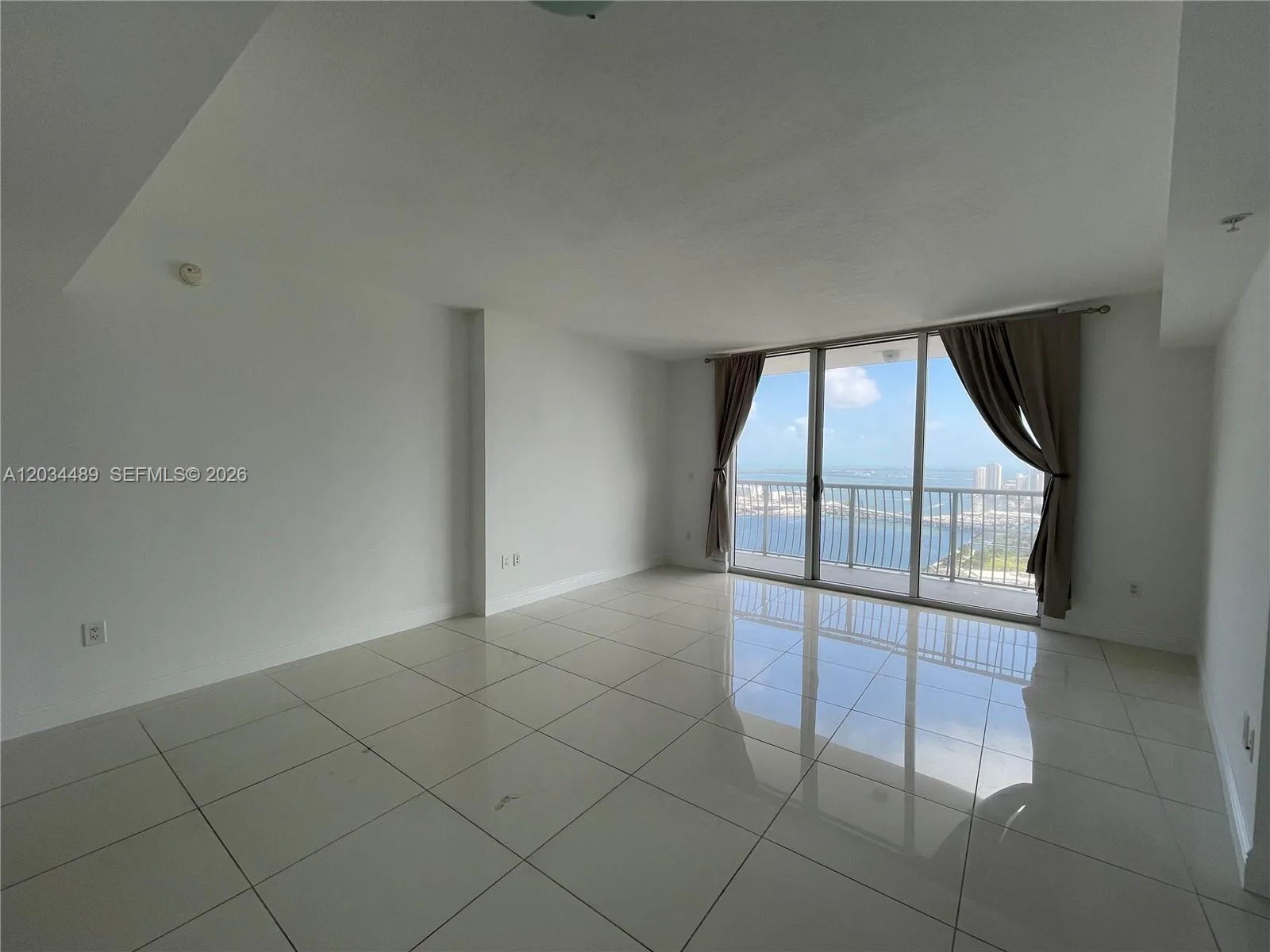 1750 N Bayshore Dr # 5408, Miami, FL 33132 photo 7