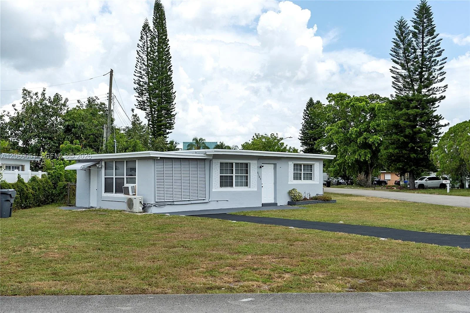 6103 Monroe St, Hollywood, FL 33023 photo 2