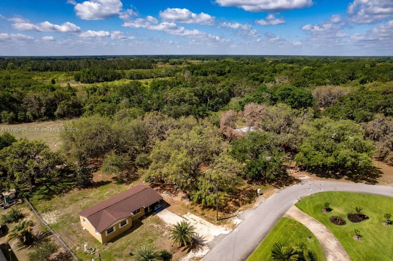 2230 MAXWELL AVE, Other City - In The State Of Florida, FL GROVELAND photo 2