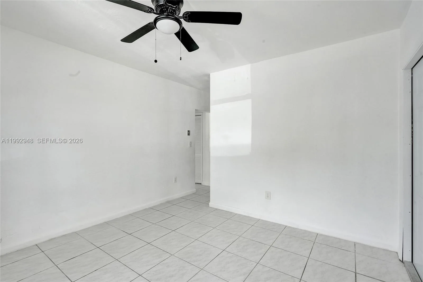 724 NW 6th St, Hallandale Beach, FL 33009 photo 4