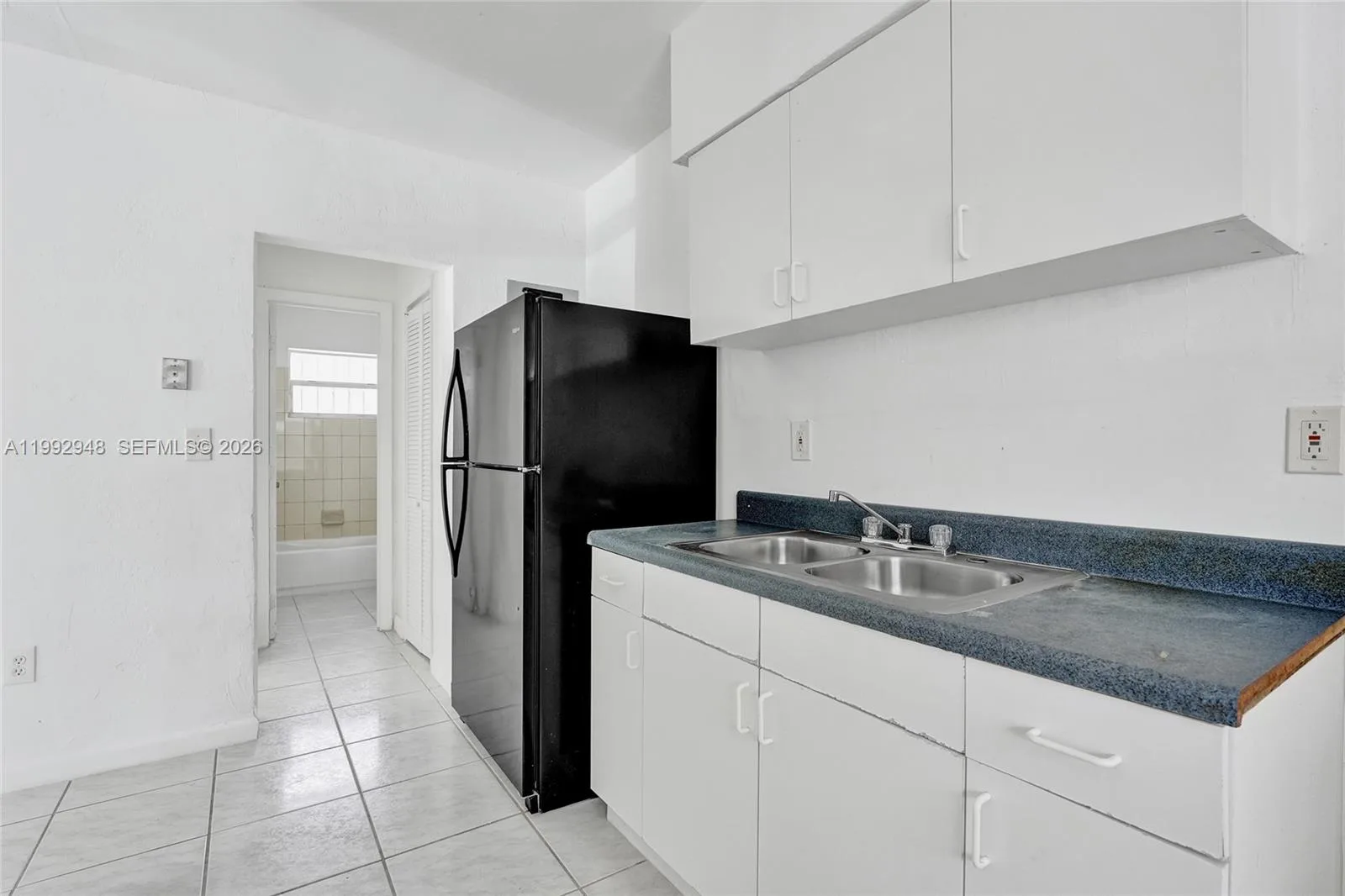 724 NW 6th St, Hallandale Beach, FL 33009 photo 7