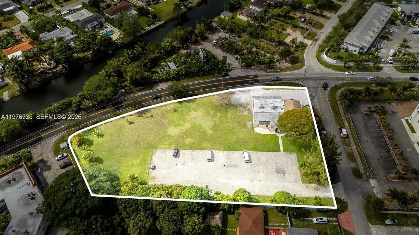 15343 NW 2nd Ave, Miami, FL 33169 photo 2