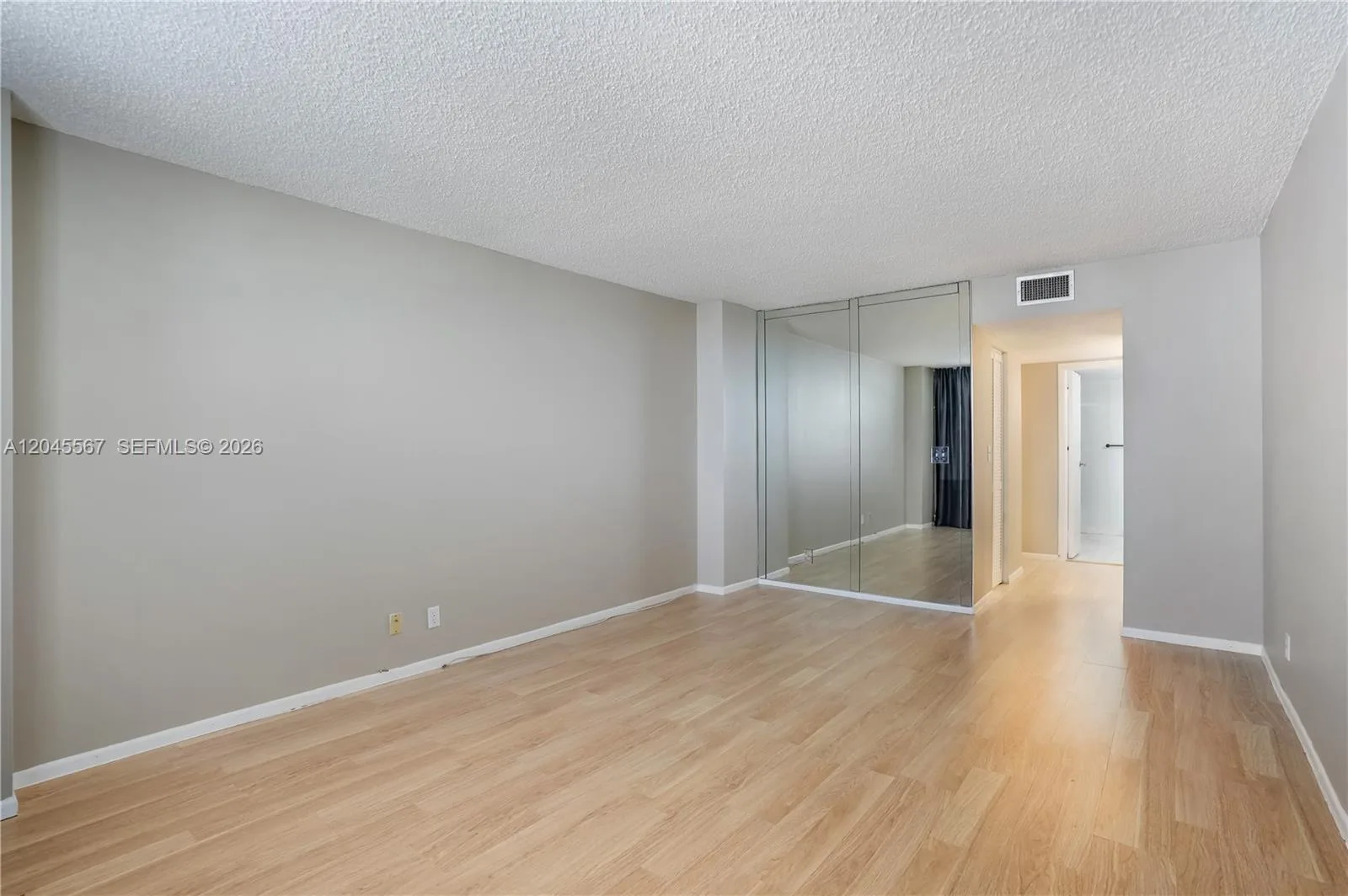 2301 S Ocean Dr # 1006, Hollywood, FL 33019 photo 9
