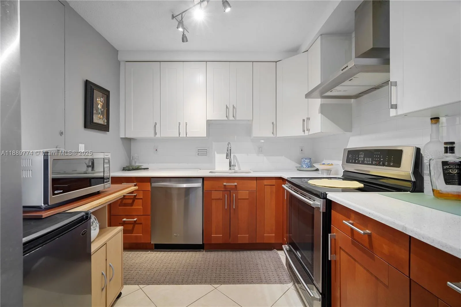 770 NE 69th St # 2H, Miami, FL 33138 photo 7